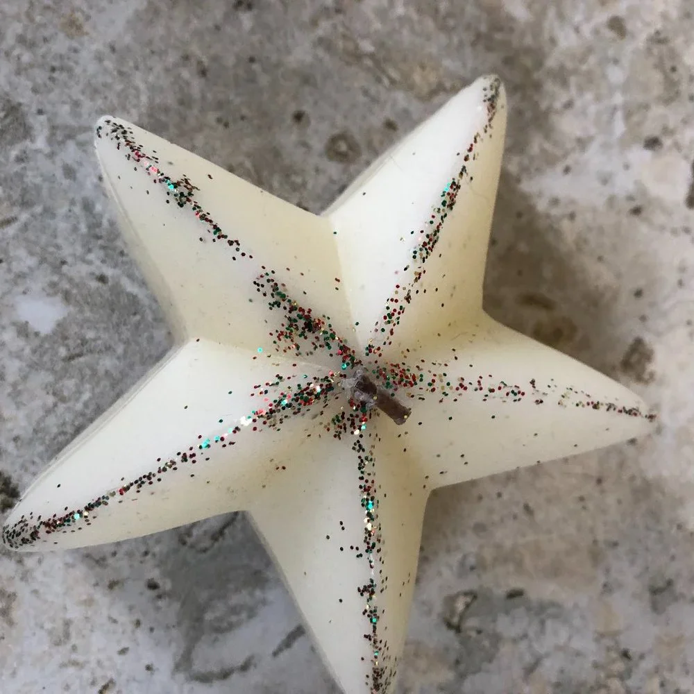 Pier 1 Star Glitter Floating Wax Paraffin Candles White Ivory New NWT 4 in Lot 2